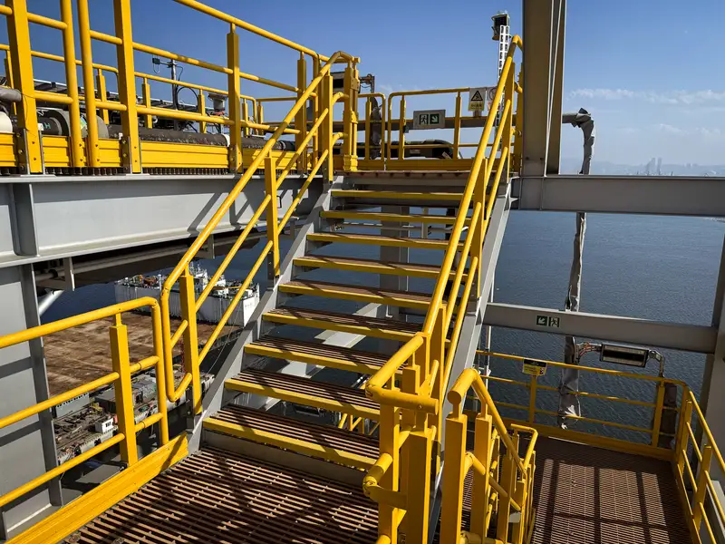Quality control inspection of FRP walkway grating surface texture